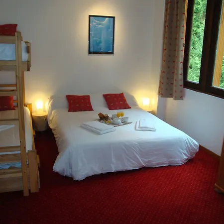 Les Campanules Hotell 2*