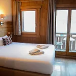 Les Campanules Hotel