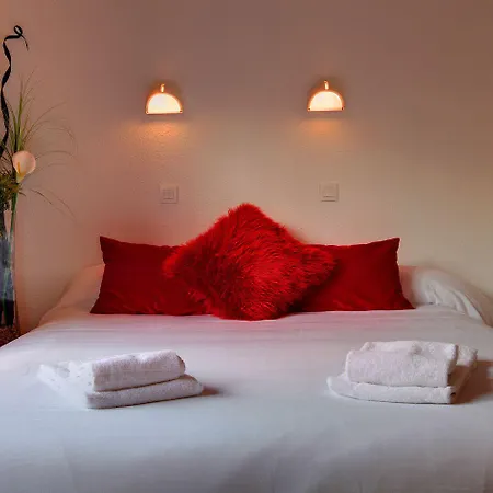 Les Campanules Otel 2*