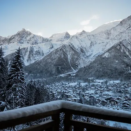 Hotell Les Campanules 2*