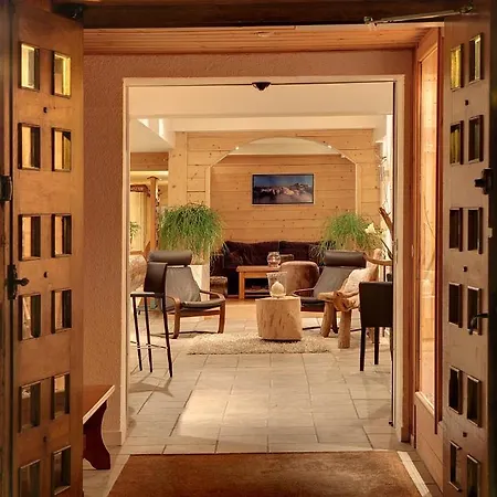Les Campanules Hotell 2*